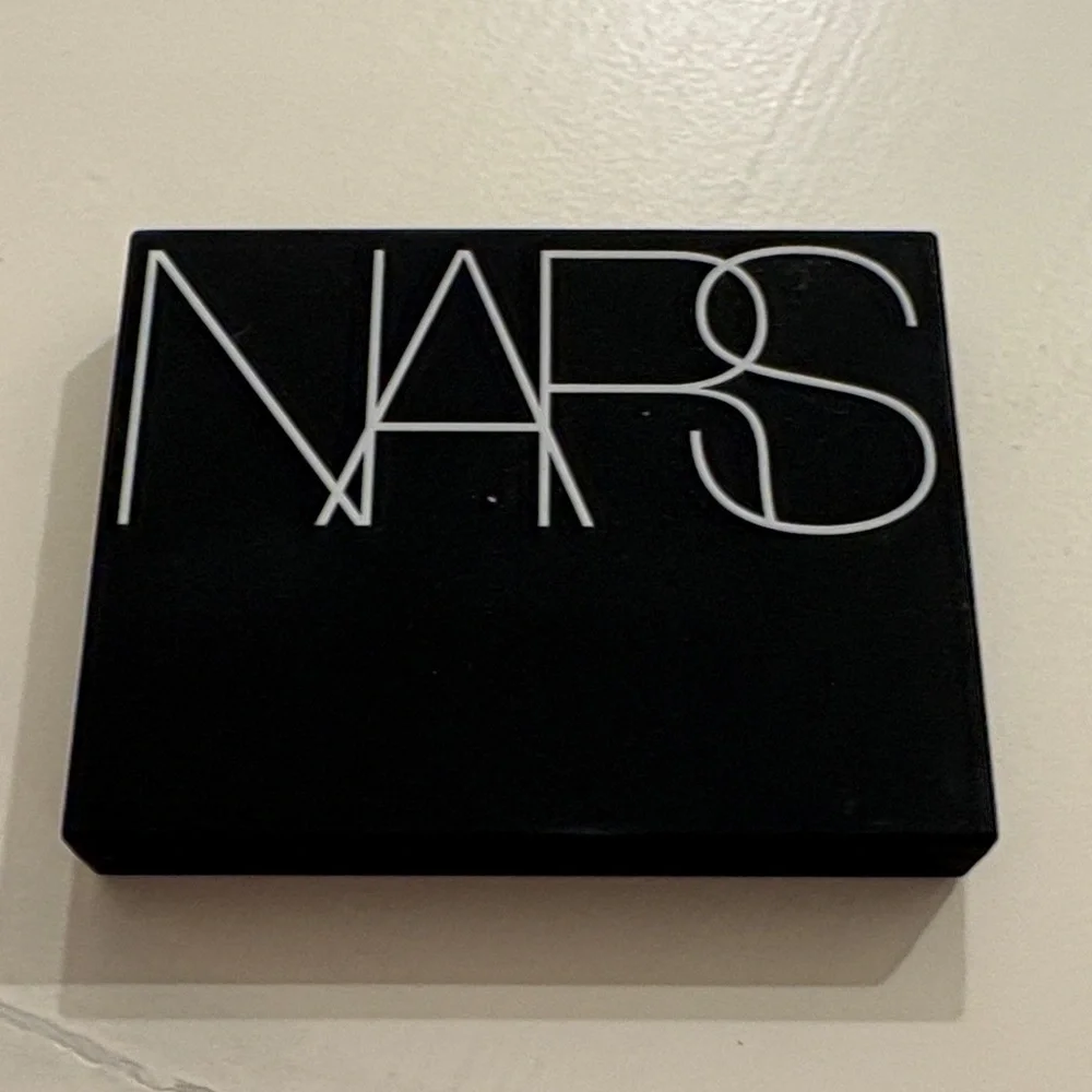 NARS Eyeshadow Palette - Rich Earthy Hues - Picture 2 of 2